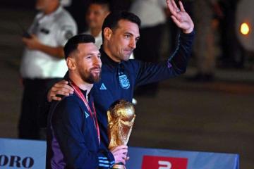Scaloni: "Messi tiene las ganas de jugar el Mundial 2026"