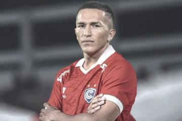 Neira: "Mi aporte al equipo está en la elaboración de juego"