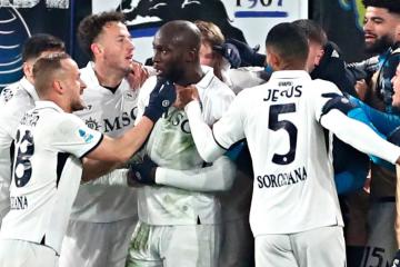 ¡Lluvia de goles! Napoli se impuso 3-2 a Atalanta y sigue de líder