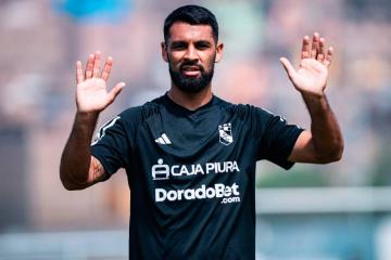 Romero: "Tengo contrato hasta mitad de año en Cristal"
