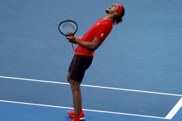 Zverev clasificó a cuartos de final en Australia