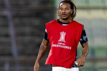 Carrillo: "Ojalá sea el primer gol de mucho con Corinthians"