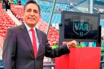 Reátegui y su molestia con el VAR y árbitro Zamora tras gol convalidado de Ayacucho FC ante Boys