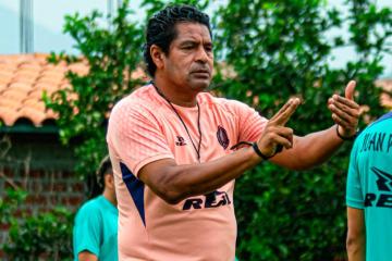 Acasiete: "El equipo quiere ser protagonista esta campaña"