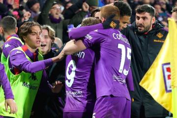 Fiorentina goleó 3-0 al Inter de Milan