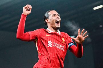 Liverpool goleó al Tottenham y es finalista de la Copa de la Liga