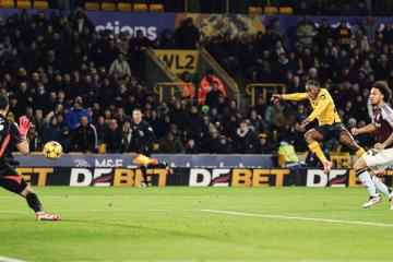 Aston Villa perdió de visita ante Wolverhampton