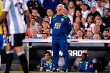 Júnior: “Nadie esperaba lo que vimos hoy y la responsabilidad es toda mía”