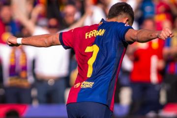 Barcelona goleó al Girona por 4-1 y es único líder