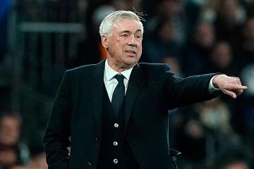 Ancelotti: “Álvarez hace dos toques porque dispara con el derecho y la toca con el izquierdo”