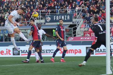 Cagliari perdió de visita frente al Bologna