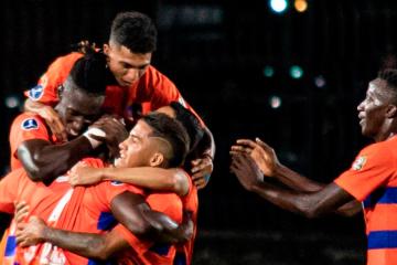Puerto Cabello goleó a Metropolitanos y avanzó en la Copa Sudamericana