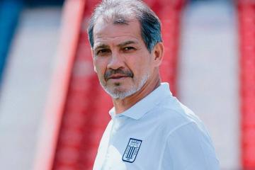 Navarro: "Estamos pidiendo a la Liga jugar viernes para tener tiempo de recuperarnos"