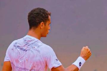 Juan Pablo Varillas se metió a octavos en Córdoba