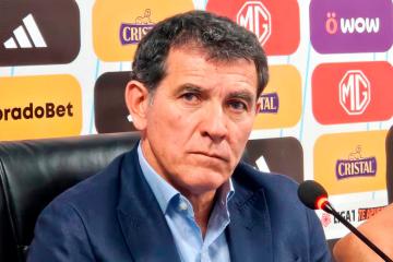 Zevallos descartó salida de Farré: “No porque el resultado haya sido adverso vamos a hablar de eso”