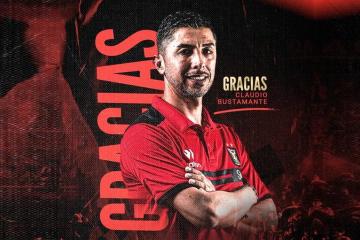FBC Melgar anunció que Claudio Bustamante no seguirá en club rojinegro