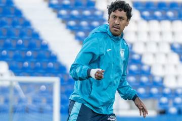 Renato Tapia quedó listo para enfrentar a Barcelona con Leganés