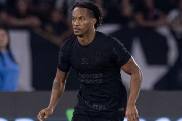 Carrillo fue titular en derrota de Corinthians ante Fluminense