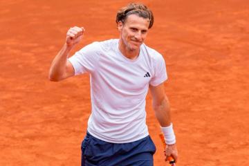 Diego Forlán vuelve al MT1000 'Terrazas Ciudad Miraflores'