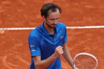 Daniil Medvedev avanzó a octavos de final de Montecarlo