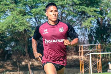 Raúl Ruidíaz tuvo su primer entrenamiento con Atlético Grau