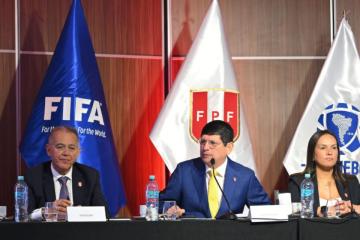 Lozano: "Hay mucha voluntad en la dirigencia para trabajar y mejorar el fútbol peruano"
