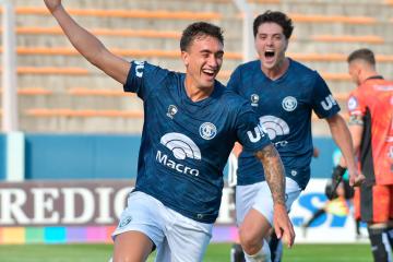 Independiente Rivadavia debutó con triunfo y avanzó en la Copa Argentina