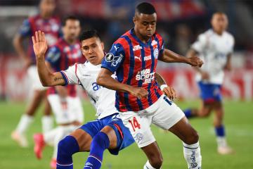 Bahía venció a Nacional en Uruguay por la Copa Libertadores