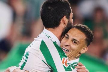 Betis goleó 5-1 a Valladolid y llegó encendido al duelo con Fiorentina por la Conference League