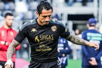 Lapadula fue titular en empate agónico del Spezia ante Mantova por el ascenso italiano