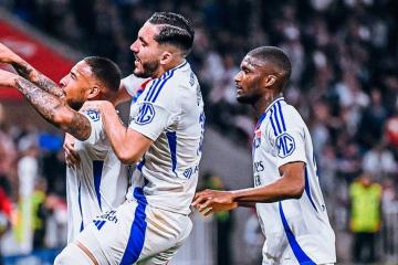 Lyon goleó al Stade Rennais y sueña con la Champions