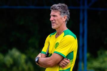 Maestri: "La indisciplina no la negocio en un equipo de fútbol"