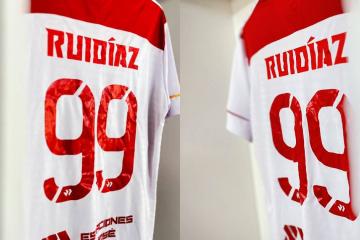 'Pulga' Ruidíaz llevará el '99' en la espalda