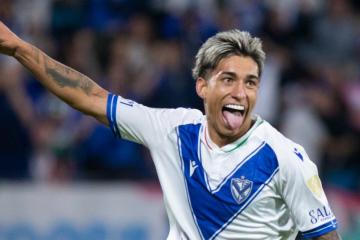 Vélez venció a Peñarol con gol en los descuentos