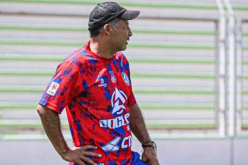 Zúñiga: "Hay mucho por mejorar pero creo que la Liga 2 viene evolucionando"
