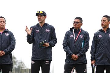 ¡Manos a la obra! DT colombiano Arturo Reyes dirigió su primera práctica en Sport Boys