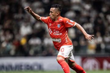 Cueva: “No me tocó estar en la selección y simplemente ya está, hay que seguir trabajando”