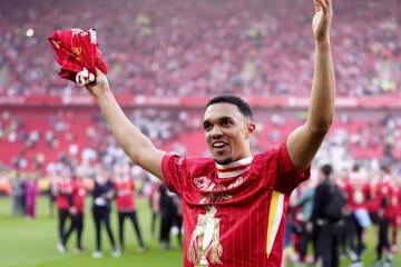 ¿Rumbo a Madrid? Alexander Arnold anunció su salida de Liverpool