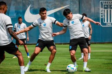 Bolívar entrenó en EGB y está listo para duelo ante Cristal