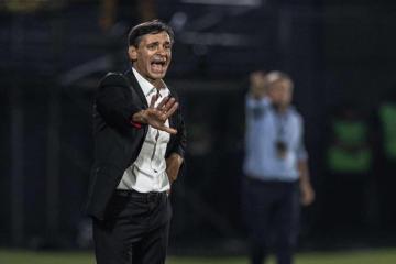 Bustos: "Me sabe a poco el empate ante Vélez"