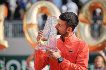 Djokovic ganó su título número 100 en Ginebra
