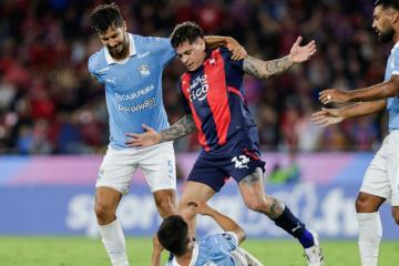 Carrizosa: "Este partido ante Sporting Cristal es clave, vamos a Perú con ilusión"