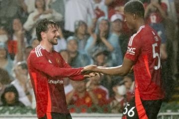 Manchester United goleó 3-1 a Hong Kong y volvió al triunfo en amistoso internacional