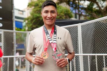 Peruano Walter Nina finalizó segundo en la Maratón de Lima 2025