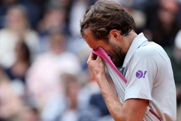 Medvedev fue eliminado en primera ronda de Roland Garros