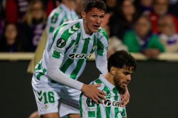 Real Betis venció a Fiorentina y enfrentará a Chelsea en la final de la Conference League