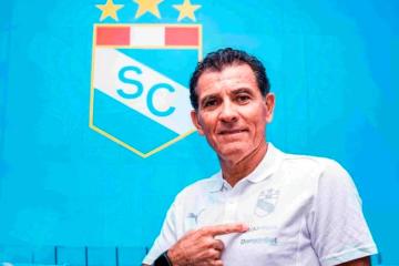 Zevallos sobre Santamaría: "Mentiría si digo que tenemos interés o no"