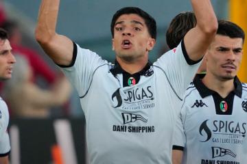 Lapadula fue suplente en la clasificación de Spezia a la final del playoff de ascenso