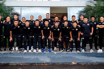 Universitario ya está en Paraguay para disputar la Copa Libertadores de Futsal