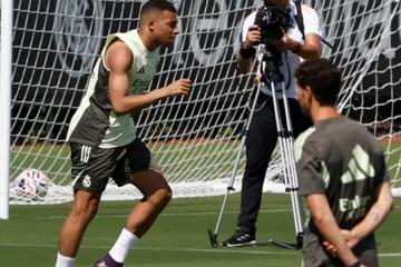 Mbappé volvió a los trabajos con Real Madrid